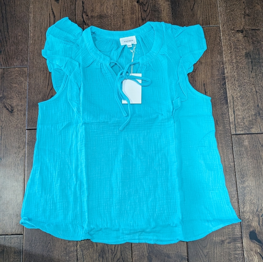 Andree By Unit Top